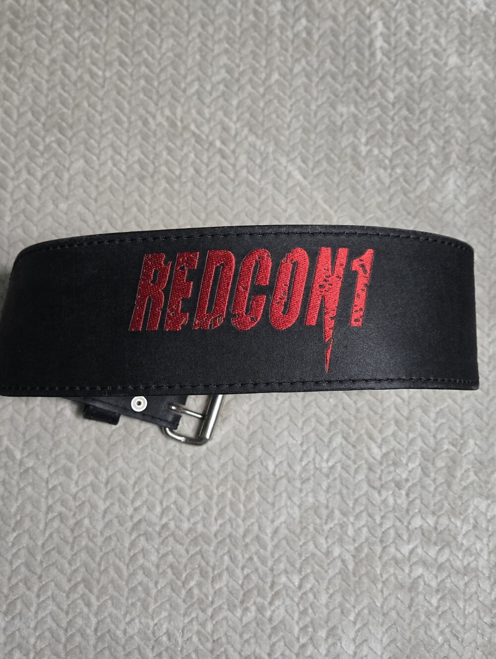 Redcon 1 Weight Lifting Belt Workout Gym Size M Metal Buckle Leather